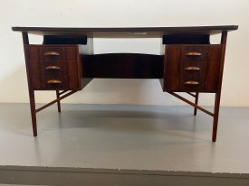 CC Mobler Desk